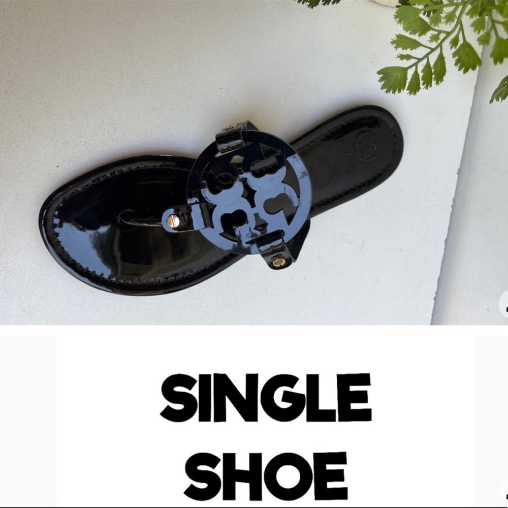 Tory Burch Miller Black patent leather SINGLE LEFT SANDAL ONLY SIZE 8.5 gently